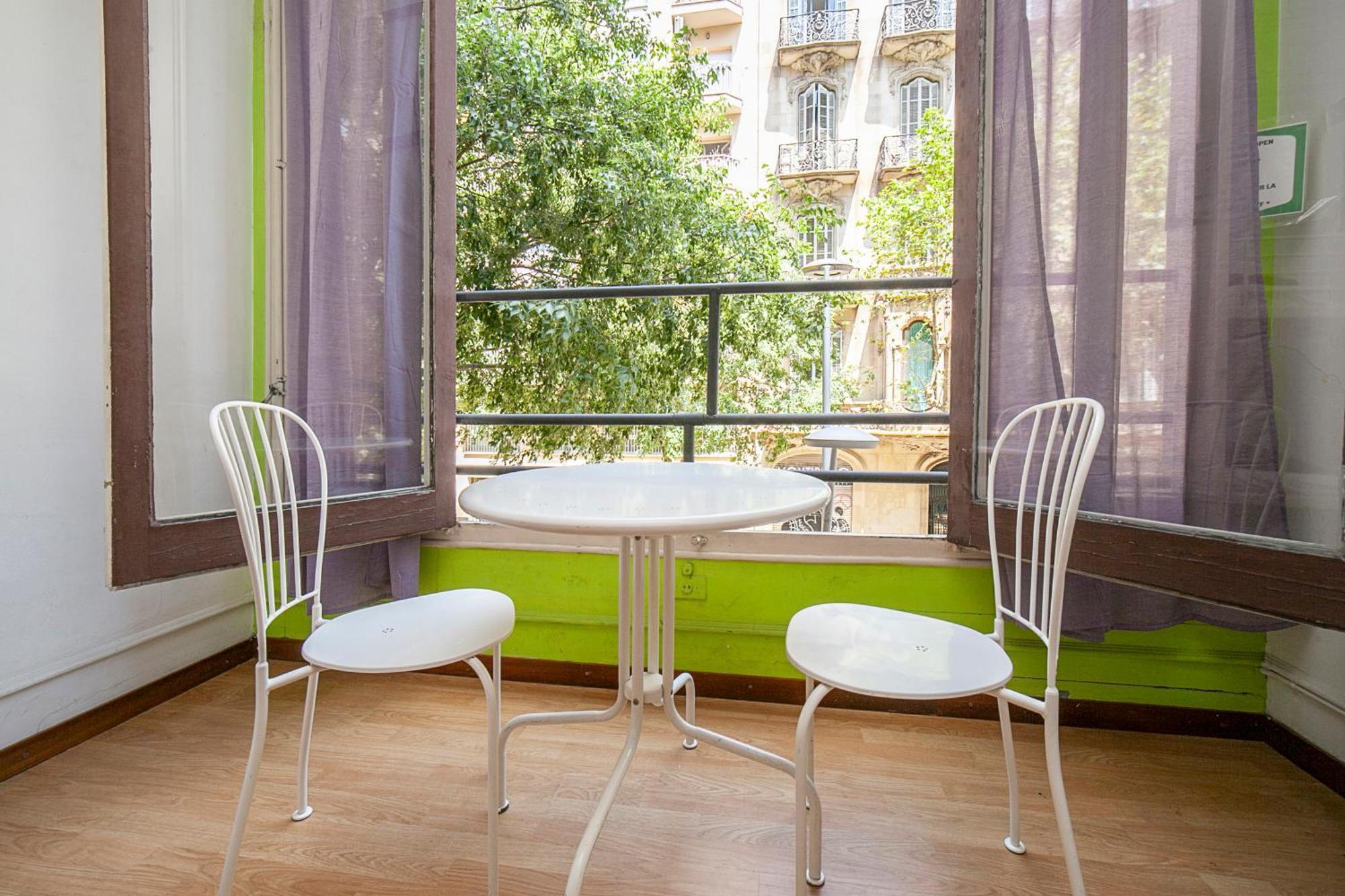 Fabrizzios Terrace Hostel Барселона Екстер'єр фото